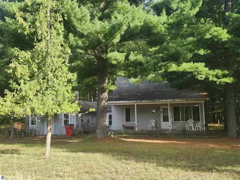 5124 Carpenter Rd, Tawas City, MI 48763