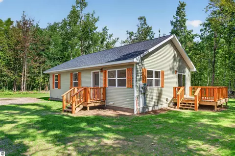 3509 N Point Dr, Gaylord, MI 49735