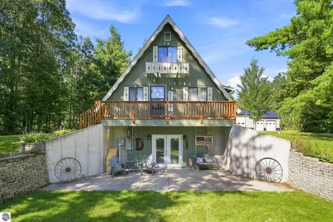 Exterior - 7181 E 12 Rd, Manton, MI 49633 photo 7 of 17