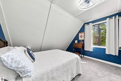Bedroom - 7181 E 12 Rd, Manton, MI 49633 photo 8 of 9