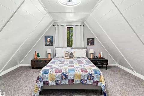 Bedroom - 7181 E 12 Rd, Manton, MI 49633 photo 6 of 9