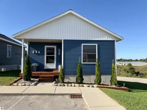 1116 Basil Pl, Traverse City, MI 49696