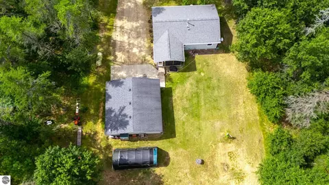 View/Area - 116 Hilltop Dr, Roscommon, MI 48653 photo 3 of 4
