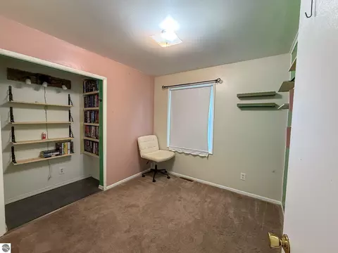 Bedroom - 116 Hilltop Dr, Roscommon, MI 48653 photo 2 of 4