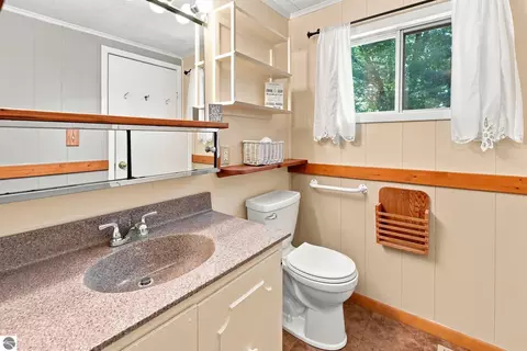 Bath - 1828 Outer Dr, Interlochen, MI 49643 photo 4 of 4