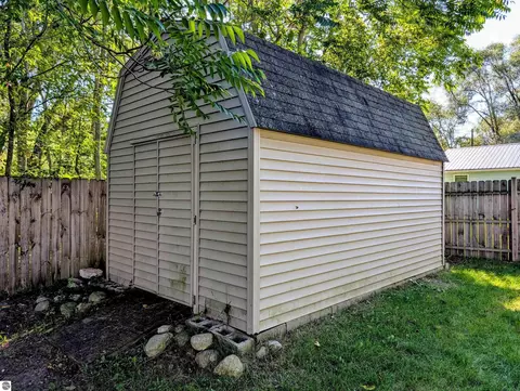 Other - 903 W Deer Rd, Gladwin, MI 48624 photo 4 of 9