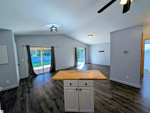 Living - 903 W Deer Rd, Gladwin, MI 48624 photo 1 of 4