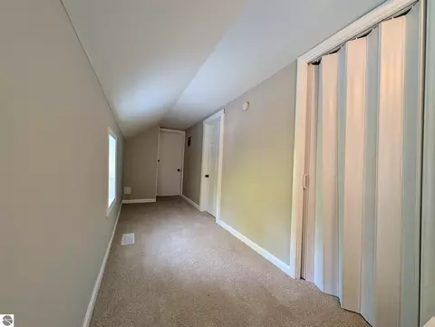Entry Way - 420 N Maple St, Ithaca, MI 48847 photo 1 of 2