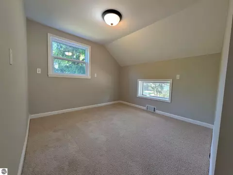 Bedroom - 420 N Maple St, Ithaca, MI 48847 photo 12 of 13