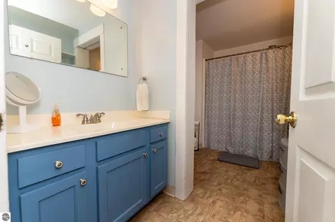 Bath - 1015 E 1015 12 E High St, Mount Pleasant, MI 48858 photo 1 of 6