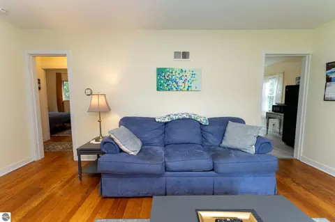 Living - 1015 E 1015 12 E High St, Mount Pleasant, MI 48858 photo 4 of 4