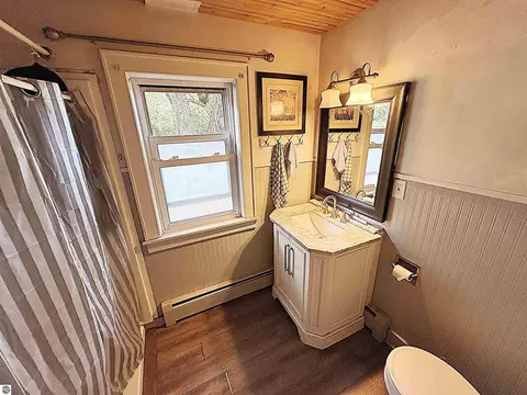 Bath - 1430 3rd Ave, Howell, MI 48843 photo 1 of 2