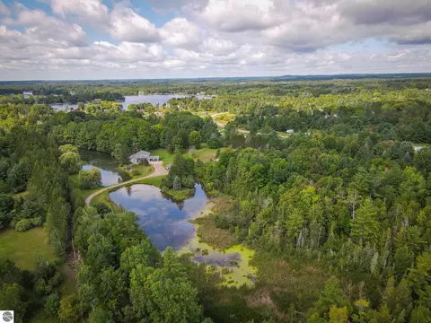 View/Area - 5260 N Hockaday Rd, Gladwin, MI 48624 photo 2 of 17