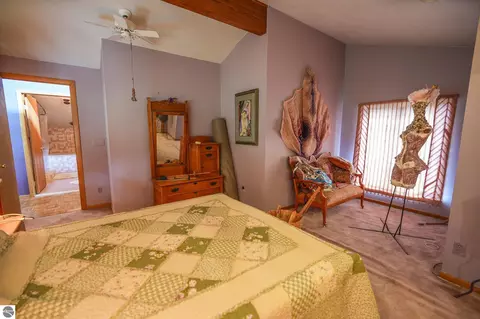 Bedroom - 5260 N Hockaday Rd, Gladwin, MI 48624 photo 6 of 8