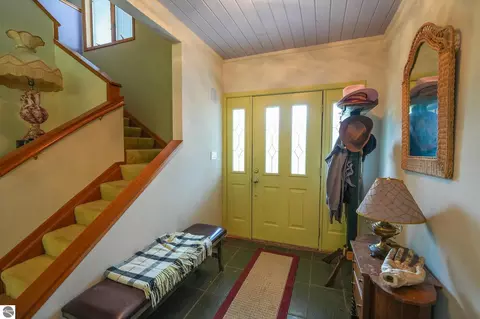 Entry Way - 5260 N Hockaday Rd, Gladwin, MI 48624 photo 3 of 5