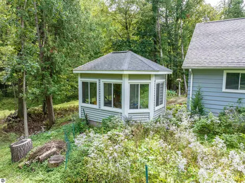 Exterior - 2689 Husak Rd, Standish, MI 48658 photo 6 of 12
