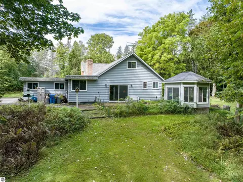 Exterior - 2689 Husak Rd, Standish, MI 48658 photo 3 of 12