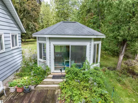 Exterior - 2689 Husak Rd, Standish, MI 48658 photo 4 of 12