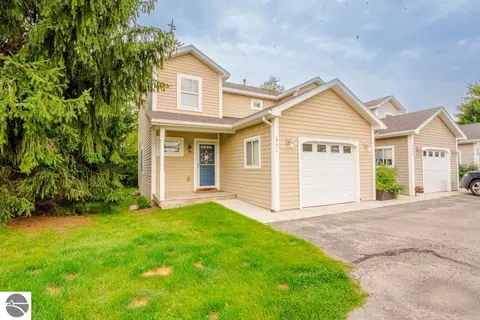1771 Saint Joseph St, Traverse City, MI 49696