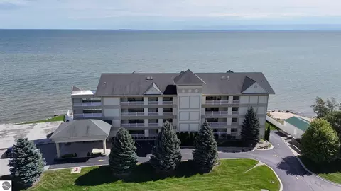 View/Area - 576 N Huron Rd # 102, Au Gres, MI 48703 photo 8 of 9