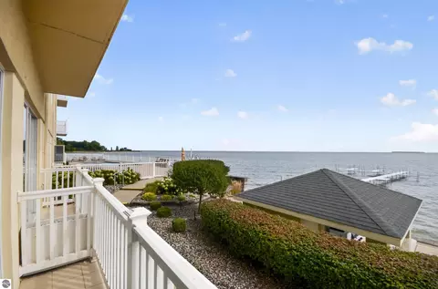 View/Area - 576 N Huron Rd # 102, Au Gres, MI 48703 photo 3 of 9