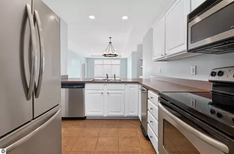 Kitchen - 576 N Huron Rd # 102, Au Gres, MI 48703 photo 3 of 3