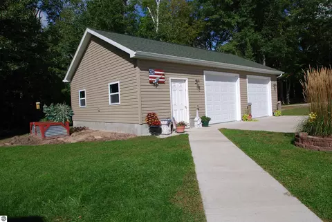 Other - 797 Kenyon Rd, Lupton, MI 48635 photo 6 of 13