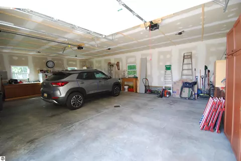 Exterior - 797 Kenyon Rd, Lupton, MI 48635 photo 6 of 8