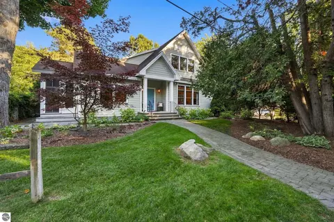 400 N Lake St, Leland, MI 49654