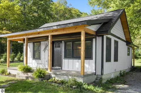 320 S Shabwasung St, Northport, MI 49670