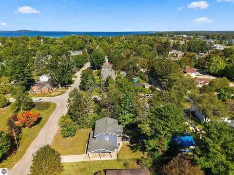 View/Area - 707 Pine St, Elk Rapids, MI 49629 photo 14 of 14