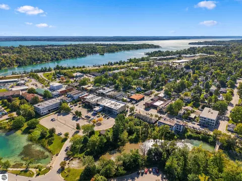 View/Area - 707 Pine St, Elk Rapids, MI 49629 photo 5 of 14