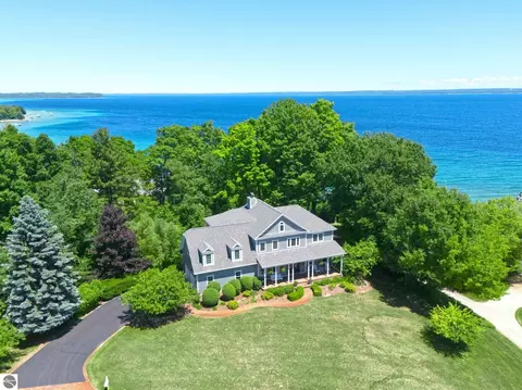 14788 Mallard Dr, Traverse City, MI 49696