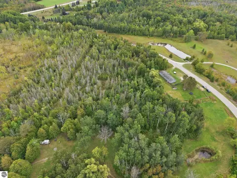 View/Area - 4358 Witmere Us-131 S, Charlevoix, MI 49720 photo 7 of 9