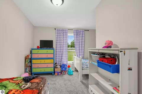 Bedroom - 4358 Witmere Us-131 S, Charlevoix, MI 49720 photo 6 of 11