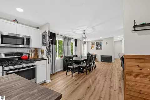 Kitchen - 4358 Witmere Us-131 S, Charlevoix, MI 49720 photo 2 of 4