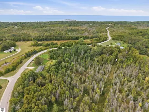 View/Area - 4358 Witmere Us-131 S, Charlevoix, MI 49720 photo 3 of 9
