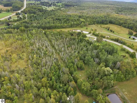 View/Area - 4358 Witmere Us-131 S, Charlevoix, MI 49720 photo 6 of 9