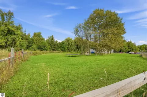 Exterior - 4358 Witmere Us-131 S, Charlevoix, MI 49720 photo 3 of 3