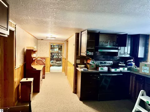 Entry Way - 440 S Chippewa St, Shepherd, MI 48883 photo 1 of 1