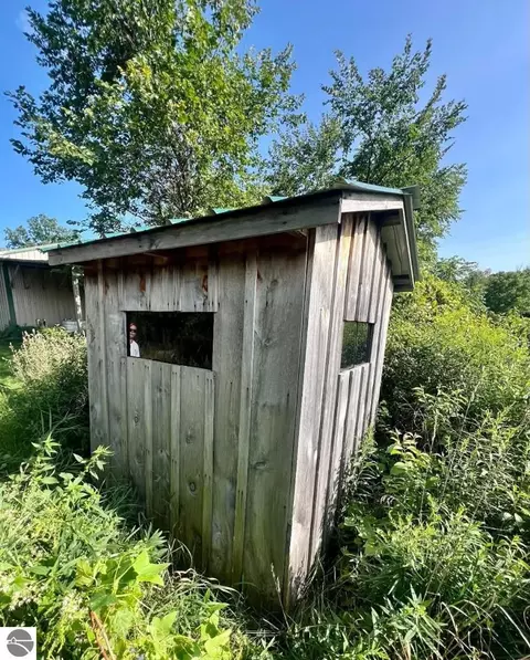 Other - 691 N Duffield Rd, Sumner, MI 48889 photo 11 of 32