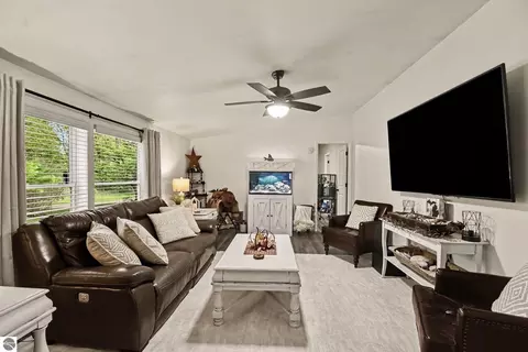 Living - 691 N Duffield Rd, Sumner, MI 48889 photo 1 of 2