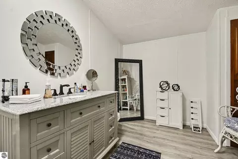 Bath - 691 N Duffield Rd, Sumner, MI 48889 photo 1 of 2