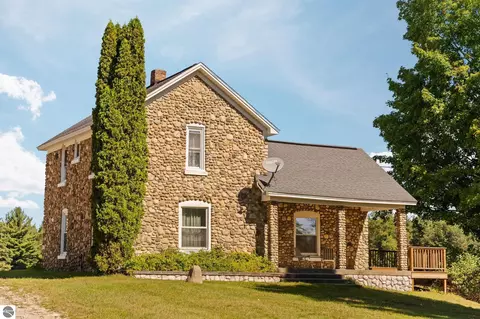 6600 SW Inman Rd, Fife Lake, MI 49633