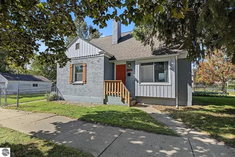 101 SW Marion Ave, Grand Rapids, MI 49504