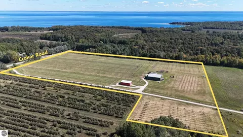 Multiple N Omena Rise, Northport, MI 49670