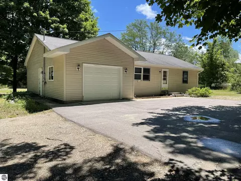 10511 Lake Of The Woods Rd, Mancelona, MI 49659