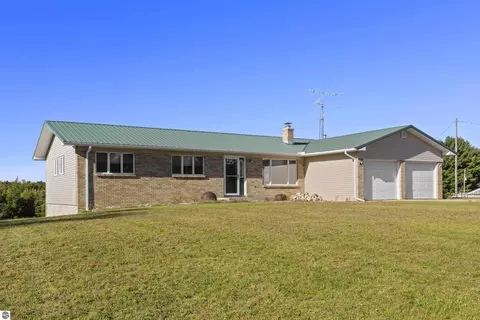 6088 Demerly Rd, Benzonia, MI 49616