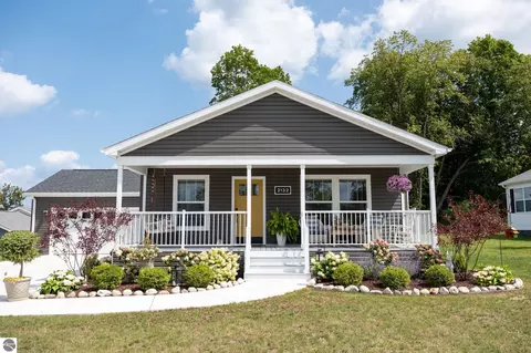 2132 Vista View Dr, Traverse City, MI 49686