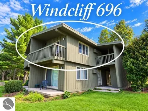 5712 Shanty Creek Rd, Bellaire, MI 49615